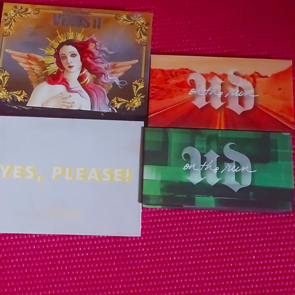 4 eyeshadow palettes urban decay, lime crime, ColourPop